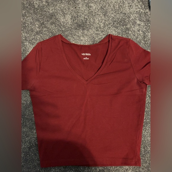 V-neck red baby tee - Picture 1 of 2